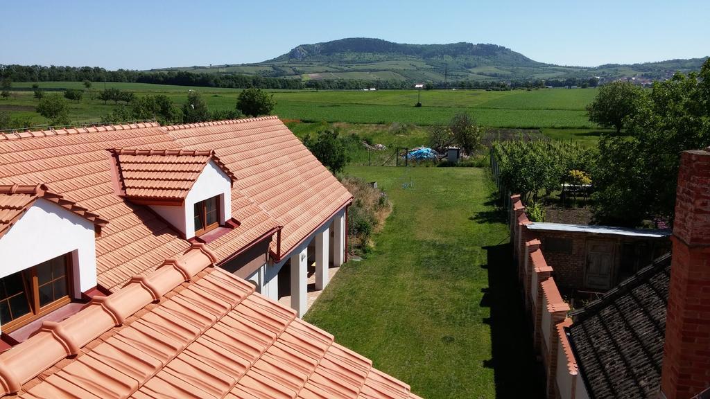 Penzion Dolni Dunajovice Ngoại thất bức ảnh