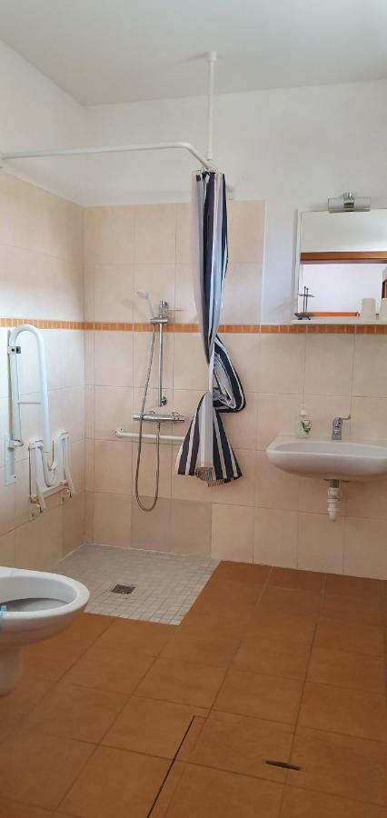Penzion Dolni Dunajovice Ngoại thất bức ảnh