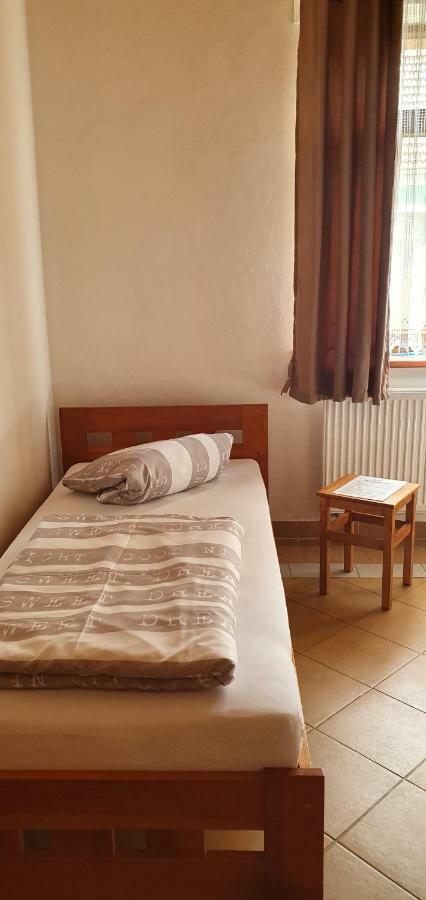 Penzion Dolni Dunajovice Ngoại thất bức ảnh